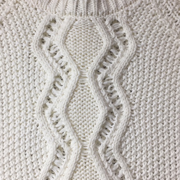 Cynthia Rowley cream cable knit sweater - Picture 4 of 9